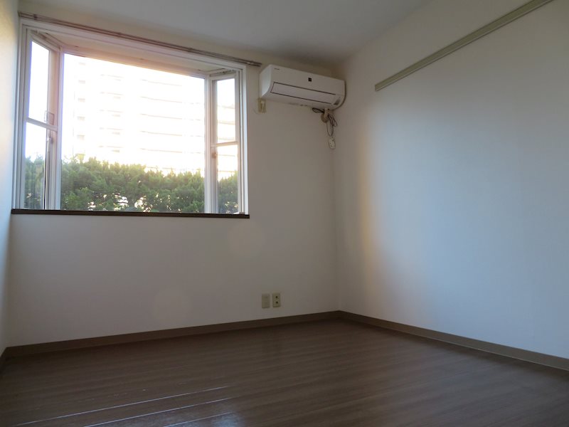 リファインハイツ 洋室６帖