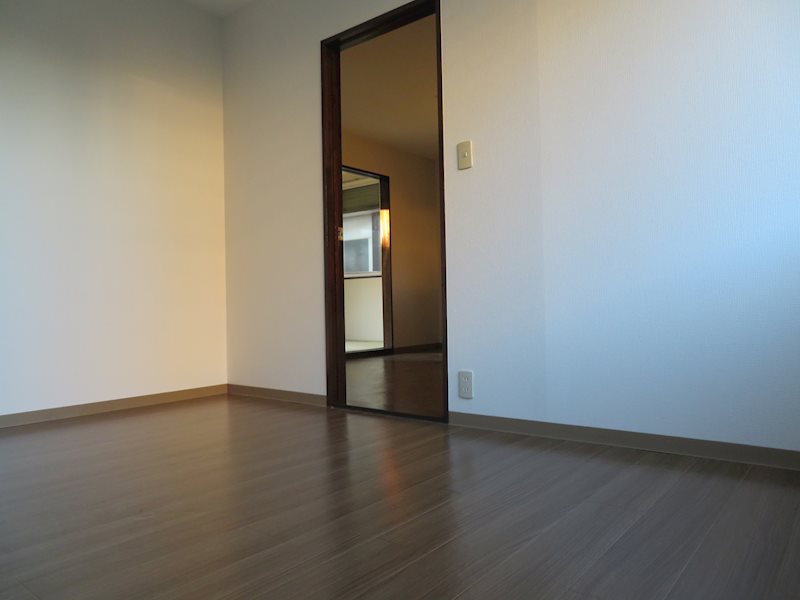 リファインハイツ 洋室６帖