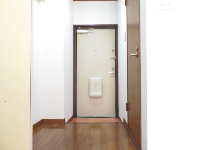 パレドール小岩 玄関