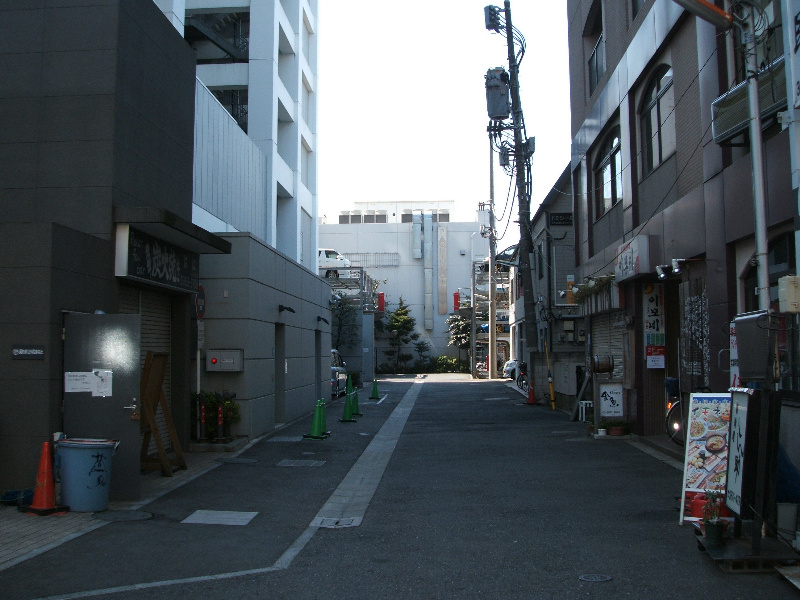 オリンピア 前面道路