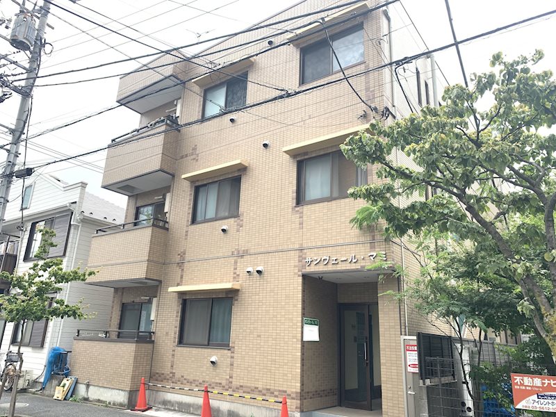 サンヴェール・マミ  綺麗な総タイル張りの外観